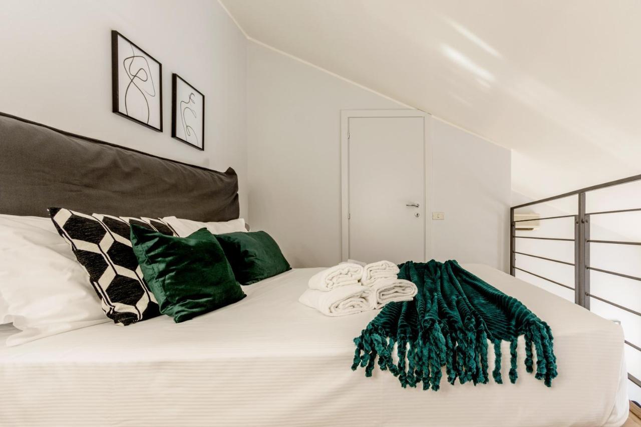 Modern Simplicity In Milan Centre Διαμέρισμα Εξωτερικό φωτογραφία